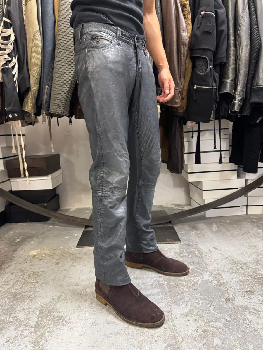 2000s Armani Navy Lamb Leather Slim Pants - Image 4