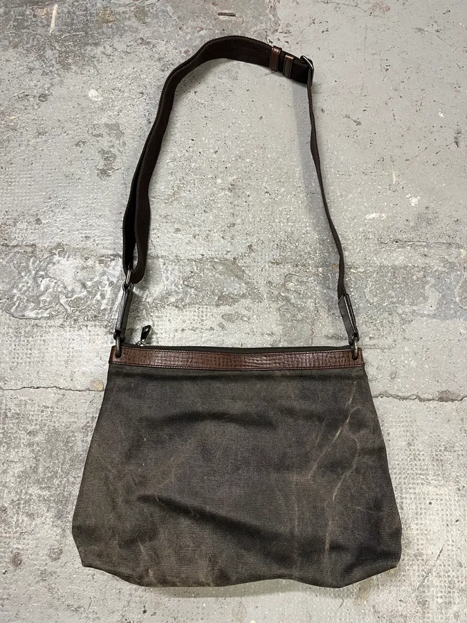 2000s Dolce & Gabbana Brown Eroded Leather Shoulder Bag - Image 7