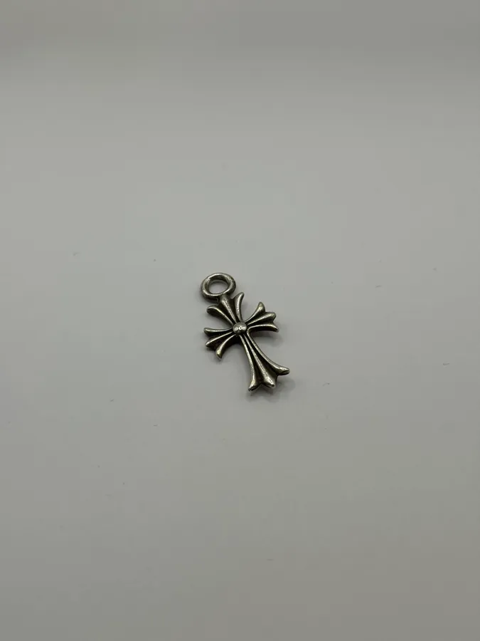 Chrome Hearts Cross Silver Pendant - Image 3